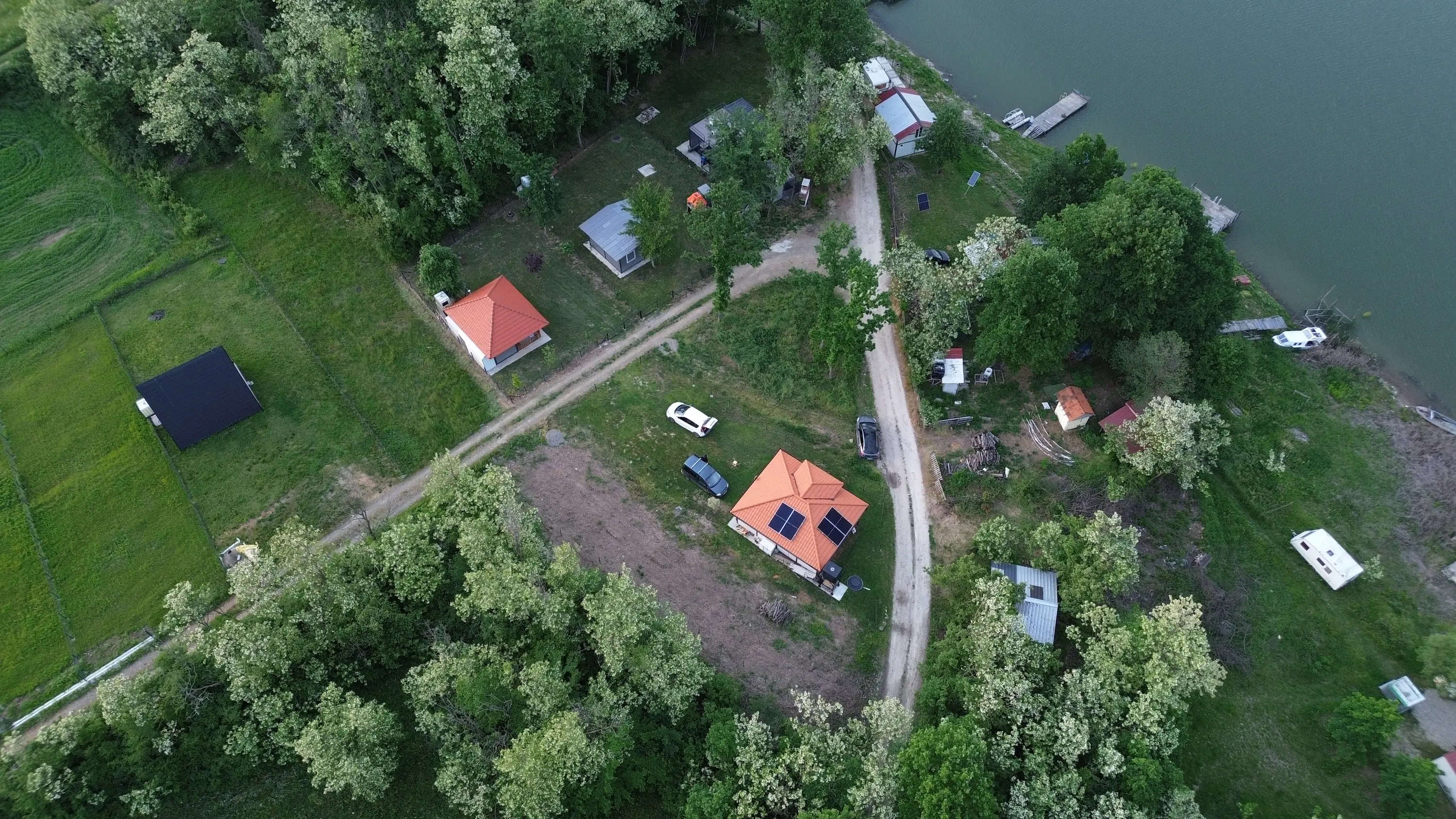Vikendica Gruža - Slika 1